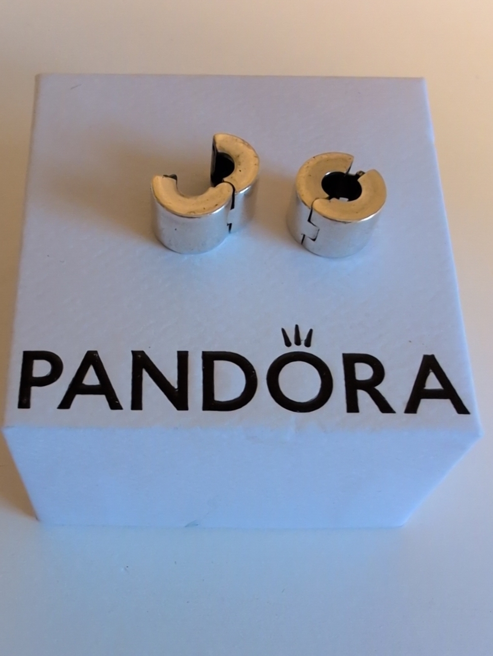 EUC Pandora Silver Clip Pair in Shiny Silver